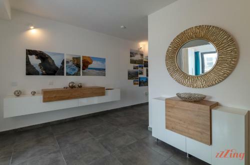 2 Bed Apartment W Distant Sea And Country Views