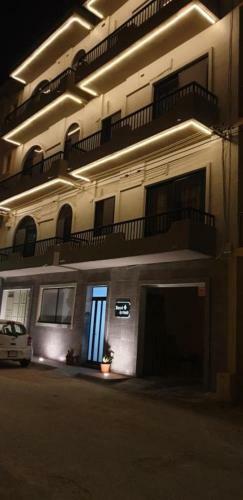 Diamonds Luxury Apartments