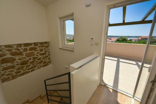 New 2021 Family House Ruzmarin