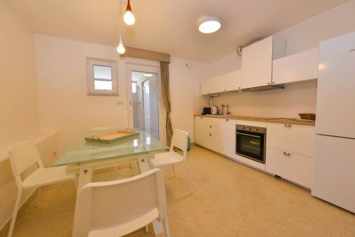 New 2021 Family House Ruzmarin