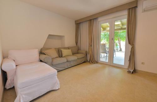 New 2021 Family House Ruzmarin
