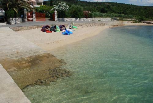Villa House Paula Rab (4-7 Guests)