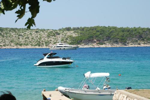 Villa House Paula Rab (4-7 Guests)