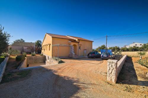Villa House Paula Rab (4-7 Guests)