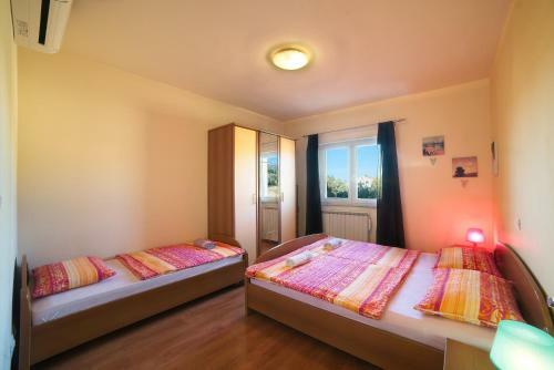 Villa House Paula Rab (4-7 Guests)