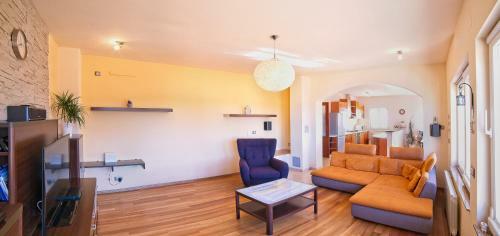 Villa House Paula Rab (4-7 Guests)