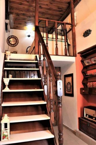 Experience Authentic Cretanlife In Villa ?spitaki?