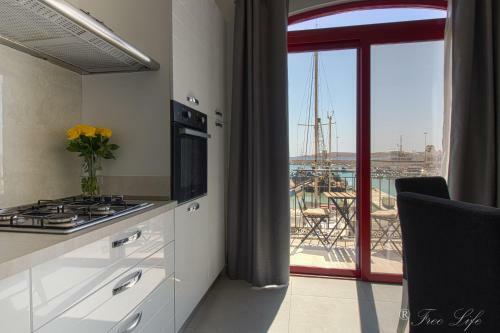 Mgarr Waterfront Cosy Apartment 3 By Ghajnsielem Gozo
