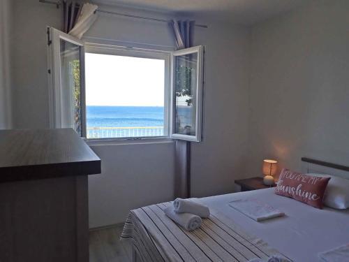 Apartment In Baric Draga 38614