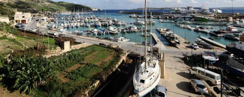 Mgarr Waterfront Cosy Apartment 2 By Ghajnsielem Gozo