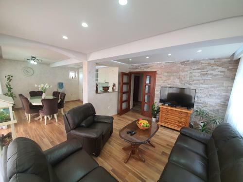 Apartments Boka Pearl