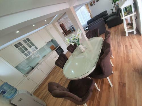 Apartments Boka Pearl
