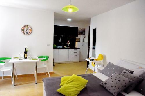 Lana & Ena Apartments