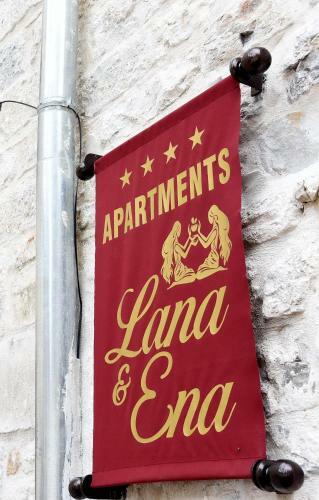 Lana & Ena Apartments