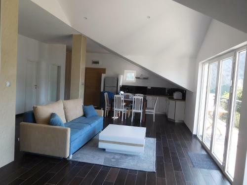Hostal Villa Aronija