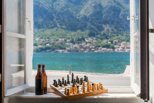 Montenegro Hostel 4U Party