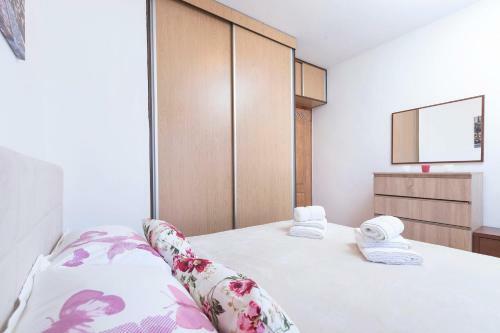 Hana Apartment
