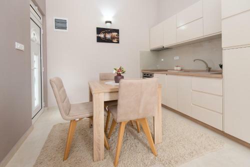 Apartmani A&k