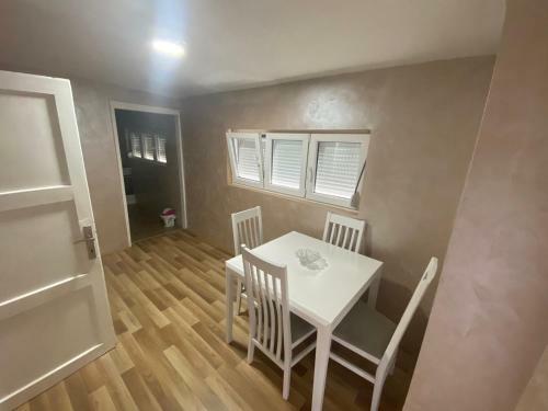 Apartman Nik?i?