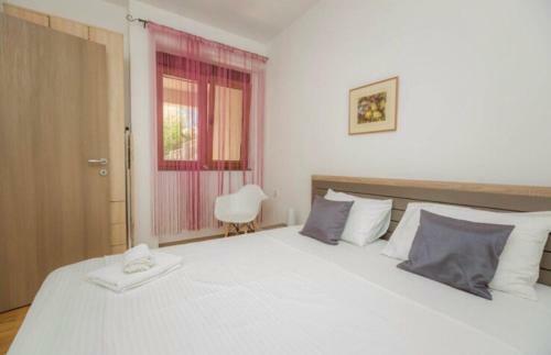 Apartman Melaiv
