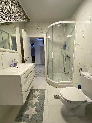 Silver Apartment