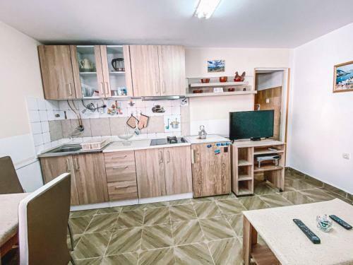 Nice Apartment Near The Old Town