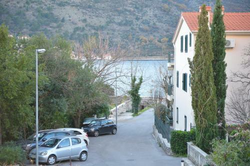 Stone House Dobrota