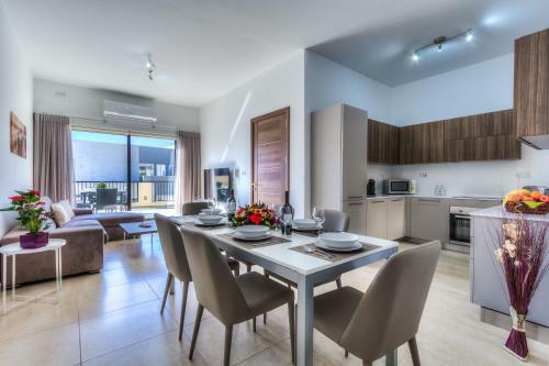 Sunny Modern Apartments