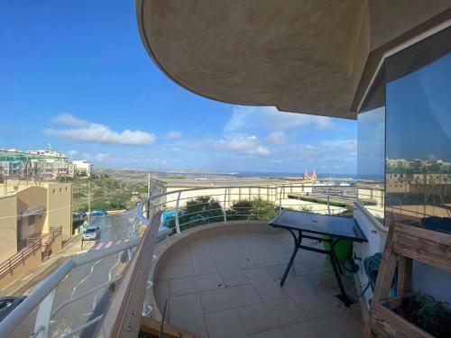 Modern 1 Bedroom Sea View Apartment