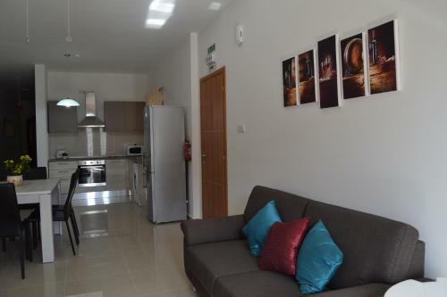 Mellieha Town Centre Bright & Spacious 3 Bedroom Apartment