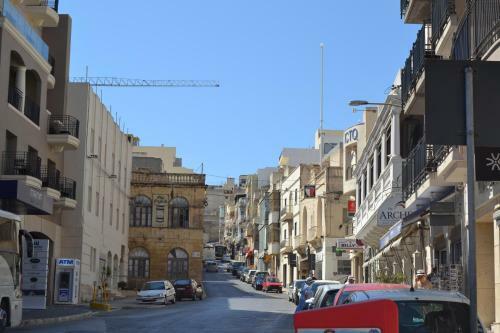 Mellieha Town Centre Bright & Spacious 3 Bedroom Apartment