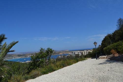 Mellieha Town Centre Bright & Spacious 3 Bedroom Apartment