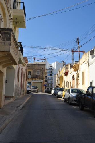 Mellieha Town Centre Bright & Spacious 3 Bedroom Apartment