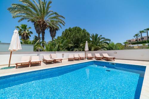 Baldacchino Holiday Villas