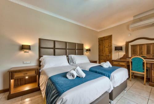 Baldacchino Holiday Villas