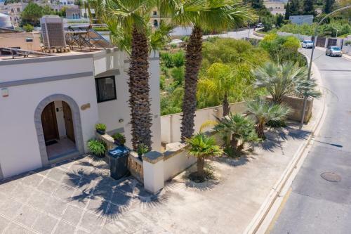 Baldacchino Holiday Villas