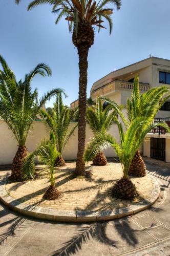 Baldacchino Holiday Villas