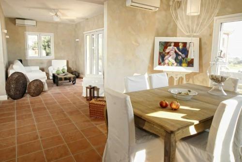 Villa Ribbons Katelios