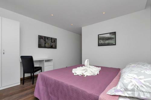Holiday Home E
