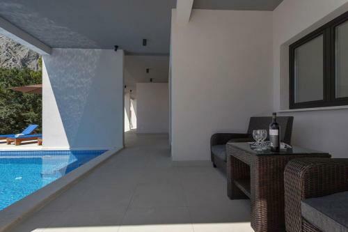 Holiday Home E