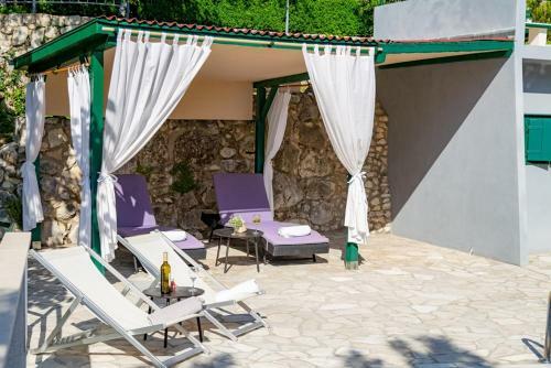 Stone House Nikolina With Heated Pool