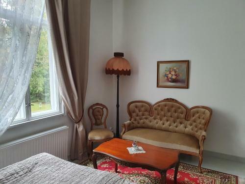 Hotel Neitsytniemen Kartano