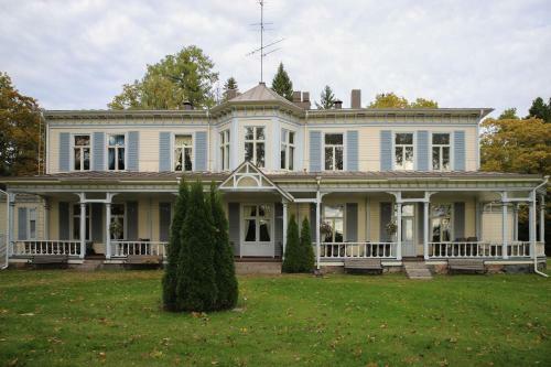 Hotel Neitsytniemen Kartano