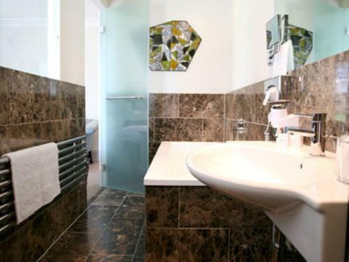 Hartnoll Hotel