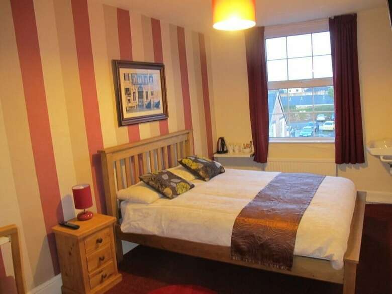 Hostal Angel Guesthouse