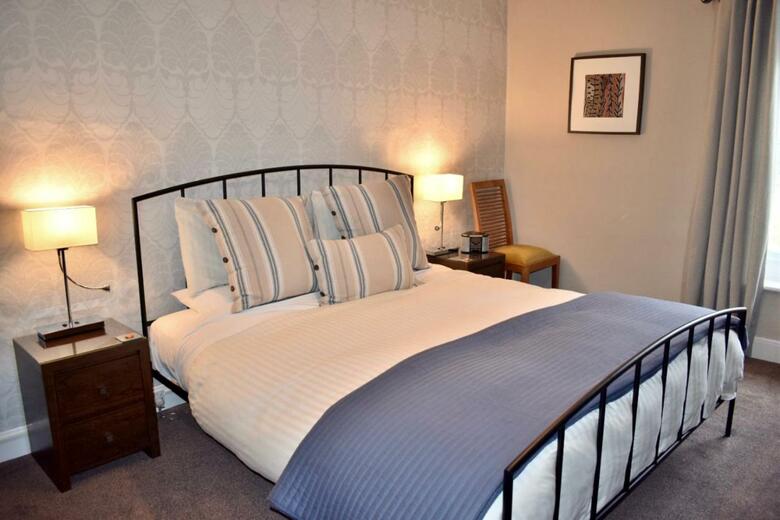 Bed & Breakfast Chatton Park House