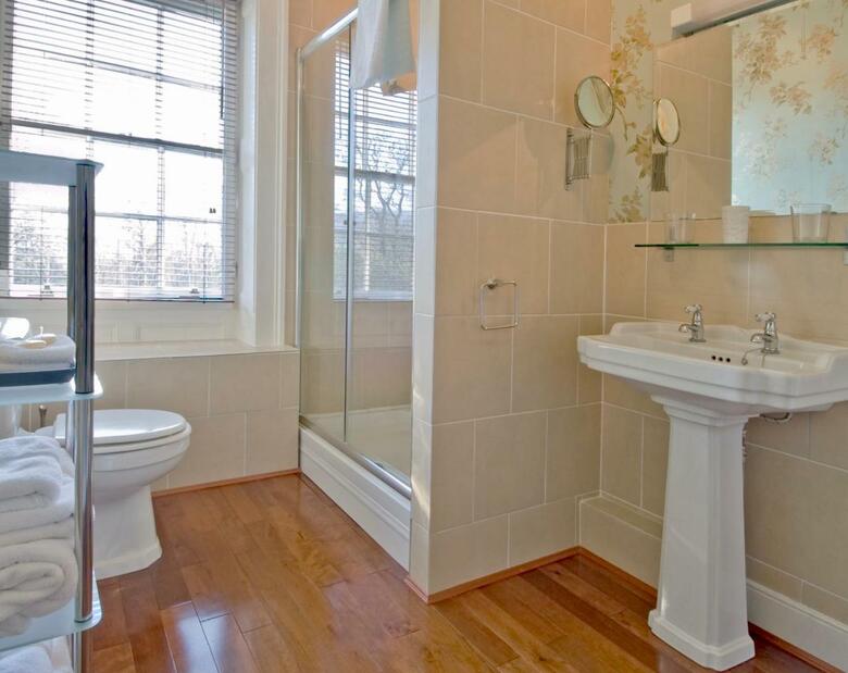 Bed & Breakfast Chatton Park House