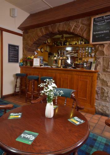 Hotel Auld Cross Keys Inn