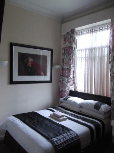 Hostal Teviotside Guest House