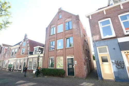 Spacious Apartment Alkmaar City Center